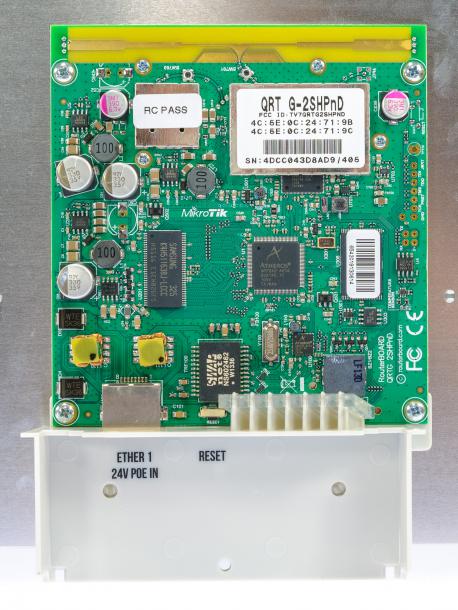 mikrotik-routerboard-qrt_5061.jpg