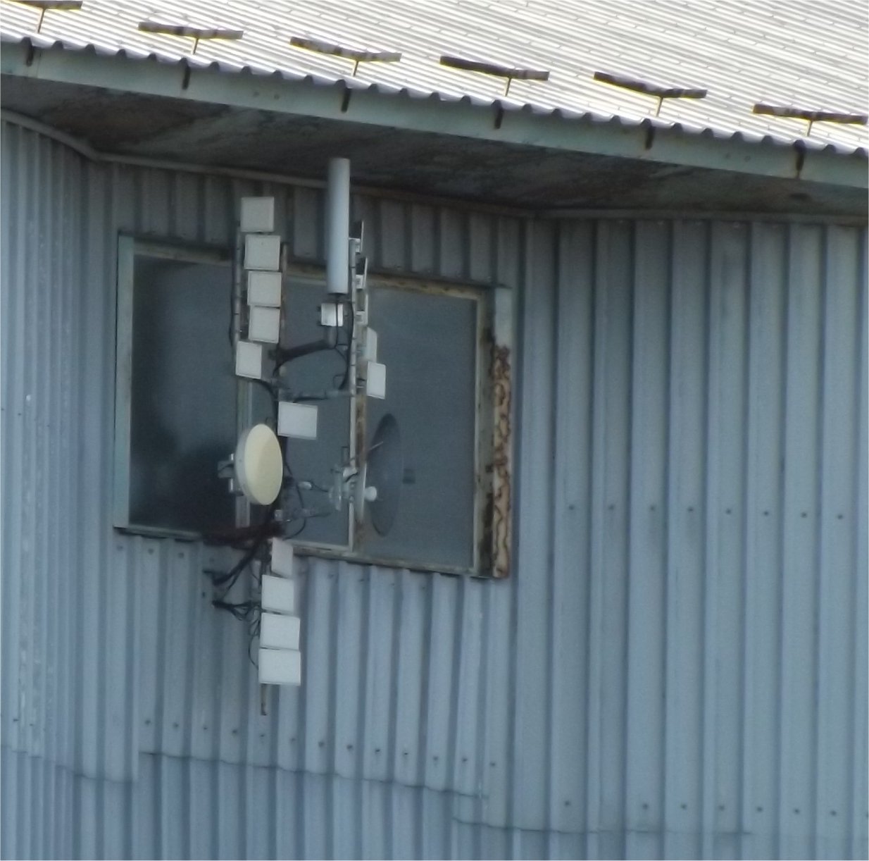 much_antennas.jpg