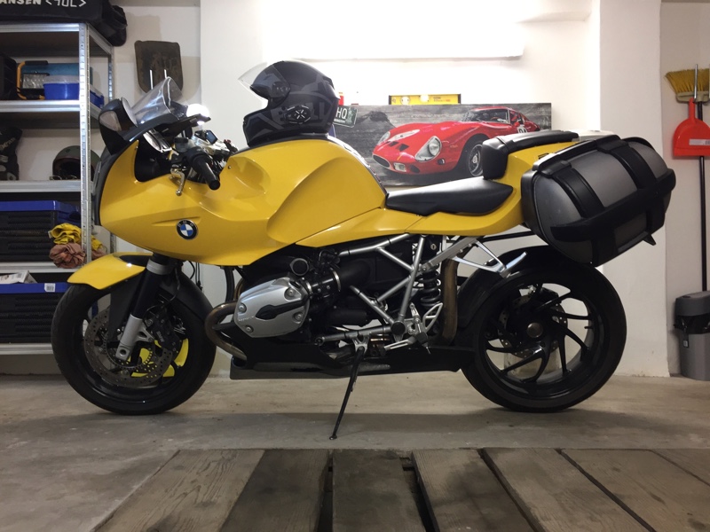 r1200S.jpg